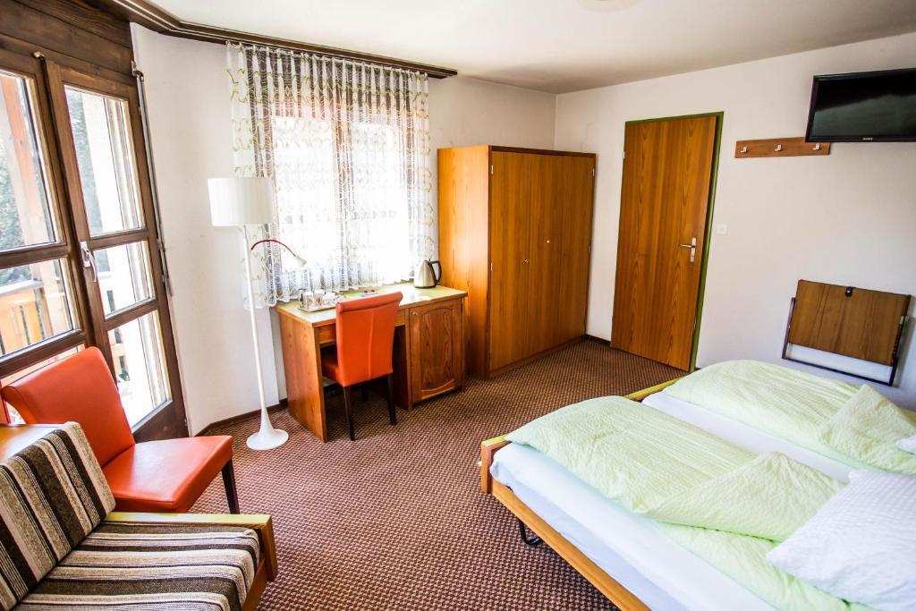 Hotel Derby Fiesch Exteriör bild